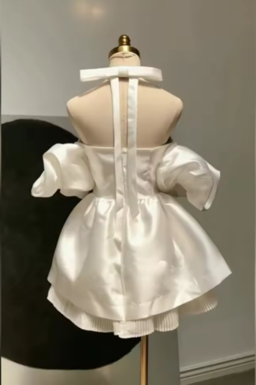 White Fashion Off-the-shoulder Short Satin Homecoming Dress Birthday Party Dress nv5290