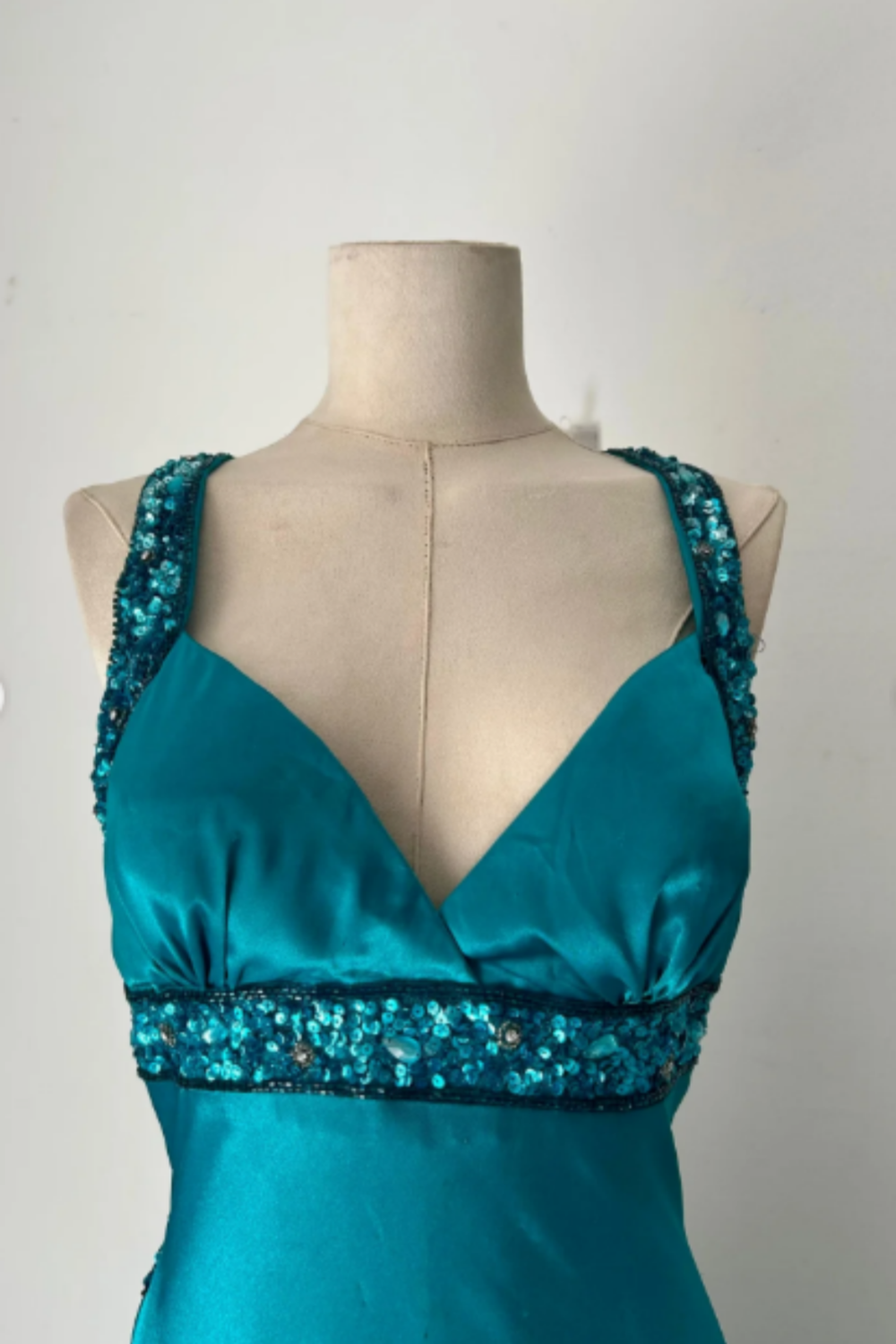 NiceVestidos--(Including Scarf) Blue-green exquisite hand-beaded long satin floor-length prom dress evening dress banquet dress Nv5578