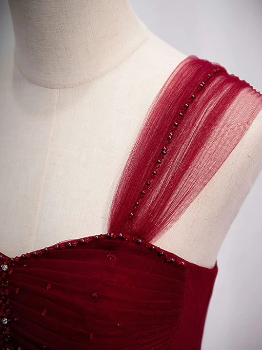Robe de soirée longue en tulle rouge à épaules dénudées et à lacets avec appliques en perles et cœur nv1903