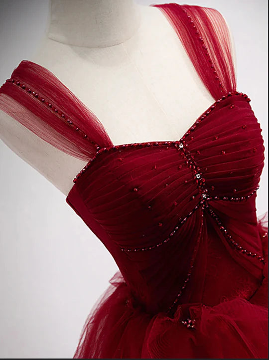 Robe de soirée longue en tulle rouge à épaules dénudées et à lacets avec appliques en perles et cœur nv1903