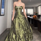 Grünes ärmelloses langes Partykleid aus Satin, formelles Ballkleid, NV2021