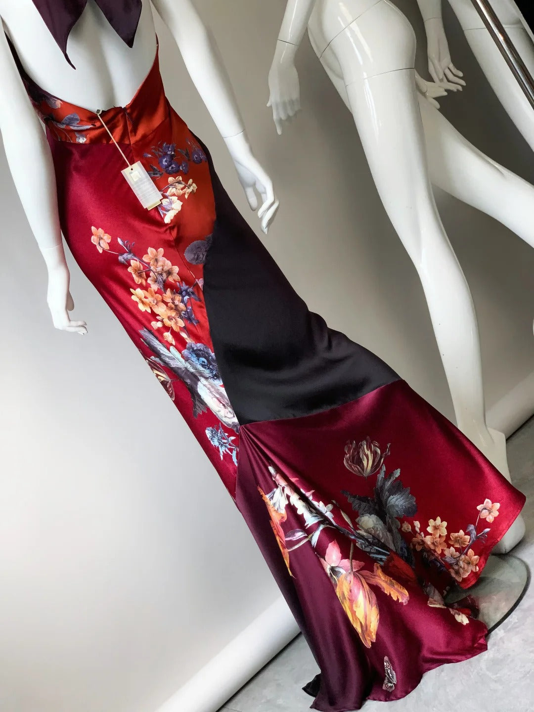 Robe de soirée longue en satin rouge à fleurs, charmante, nv5137