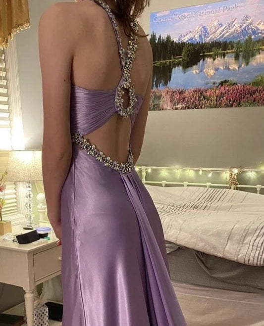 Charmante robe de soirée longue en satin violet avec perles nv2229
