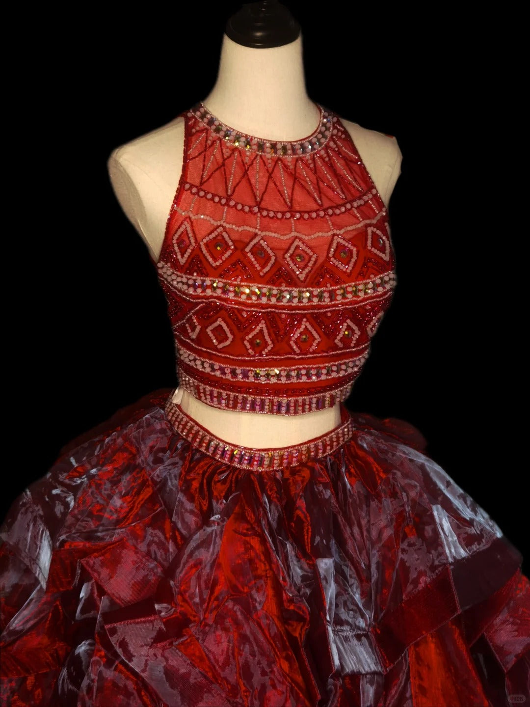 Rotes luxuriöses, wunderschönes, elegantes, exquisites, mit Edelsteinen besetztes, langes, bodenlanges Tüll-Ballkleid-Abendkleid, zweiteiliges Set, NV3920