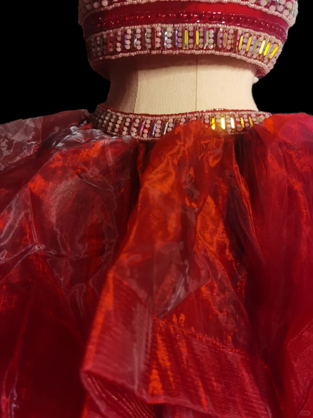 Rotes luxuriöses, wunderschönes, elegantes, exquisites, mit Edelsteinen besetztes, langes, bodenlanges Tüll-Ballkleid-Abendkleid, zweiteiliges Set, NV3920