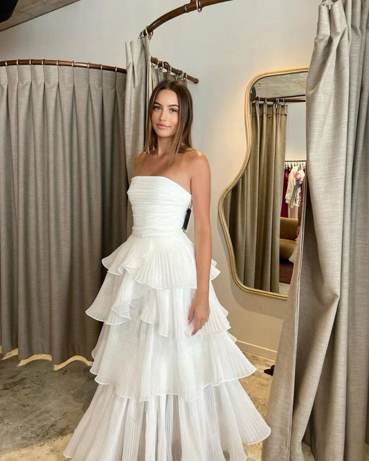 Trägerloses weißes, plissiertes, langes Ballkleid, ärmelloses Abendkleid nv1596