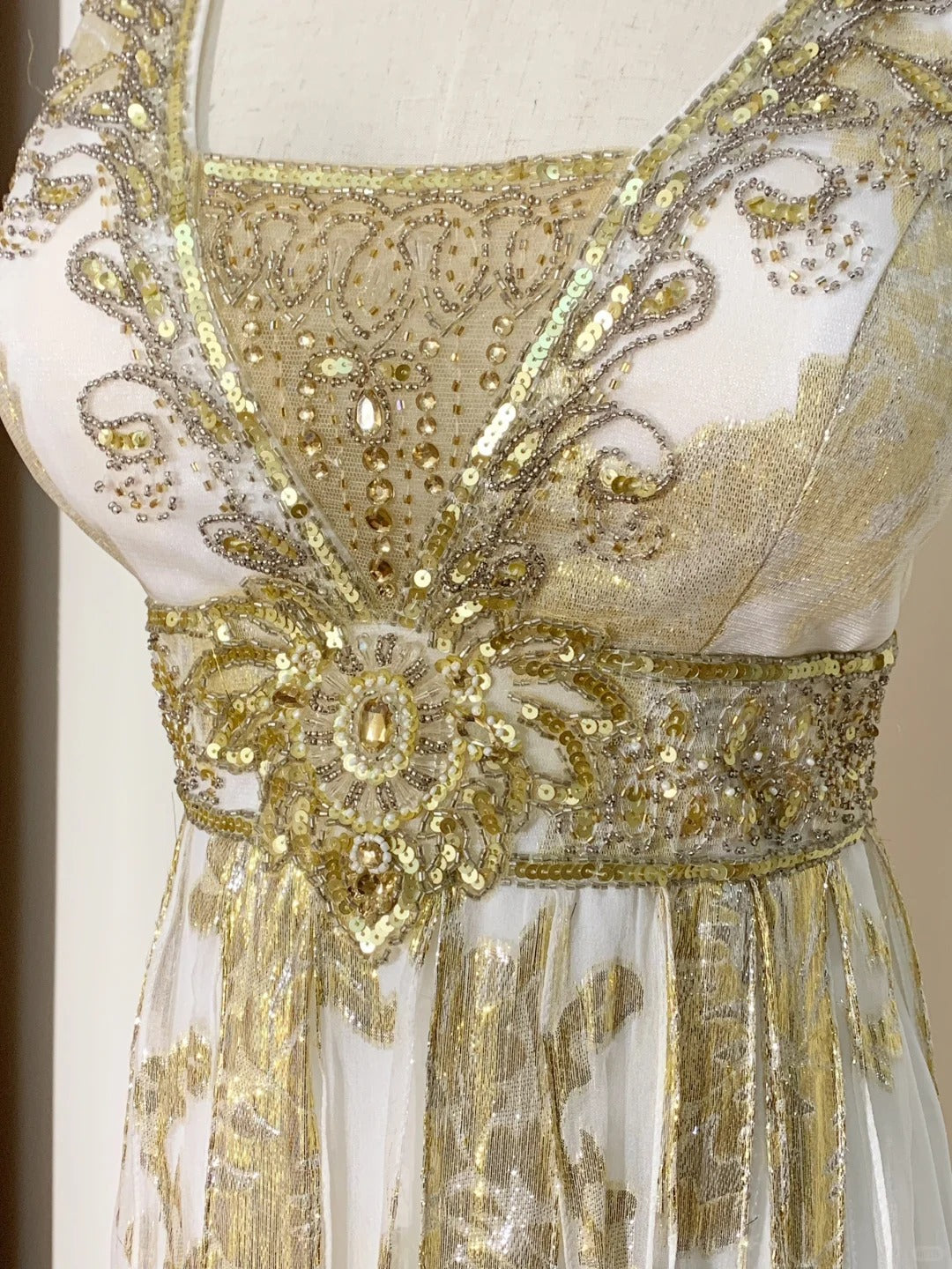 ✨Golden Streamer Vintage Satin Beaded Short Homecoming Dress Birthday Party Dress nv5429