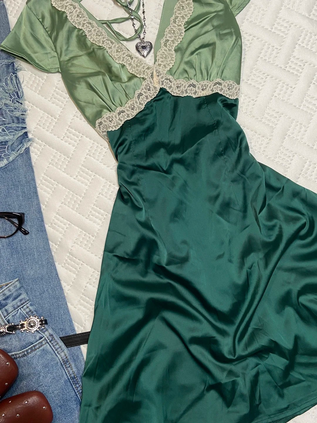 NiceVestidos--Short satin homecoming dress for girls green v-neck retro dress retro wear lace v-neck dress NV5659