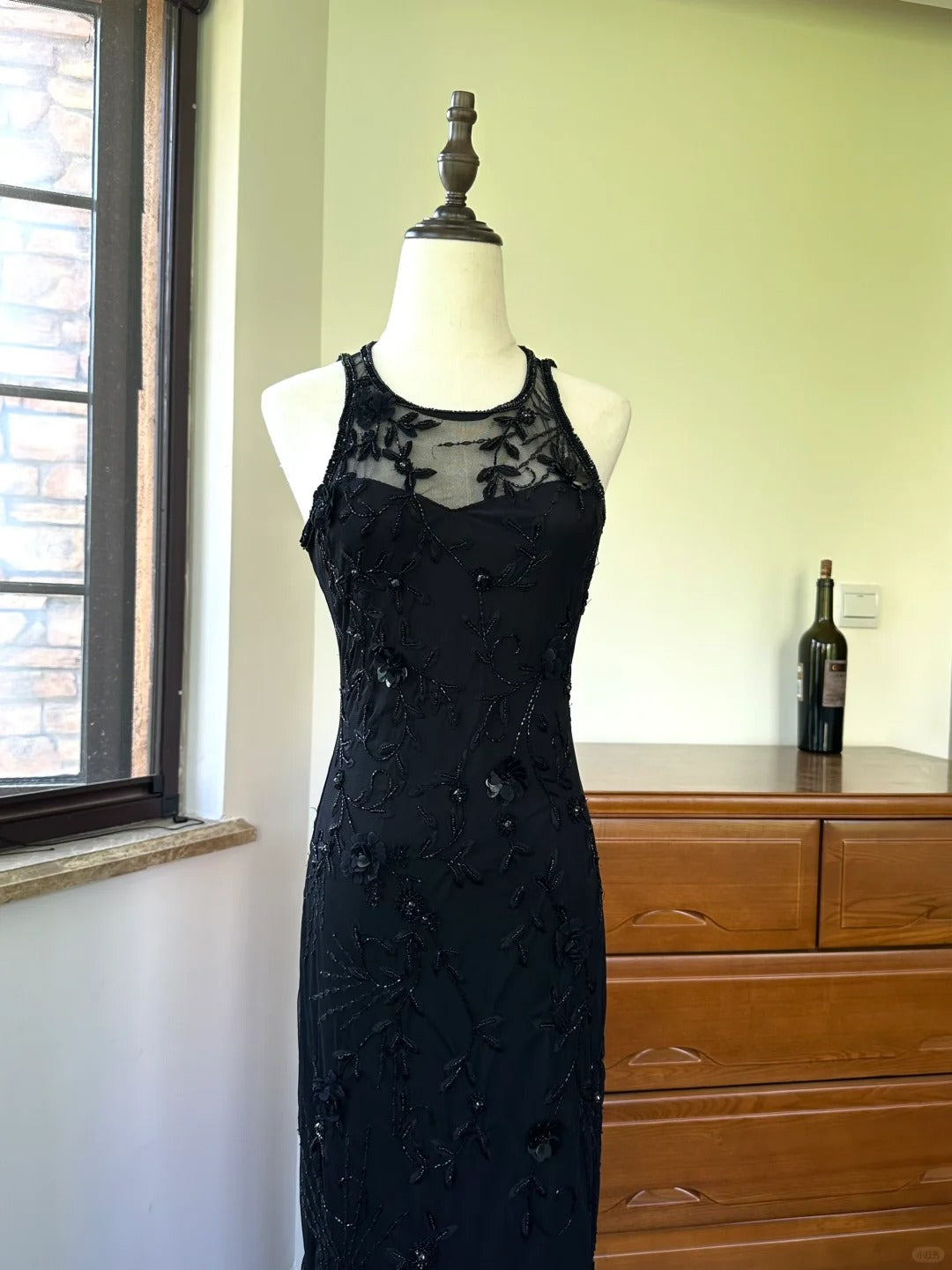 Robe de bal longue en maille queue de poisson brodée de perles noire vintage nv5430