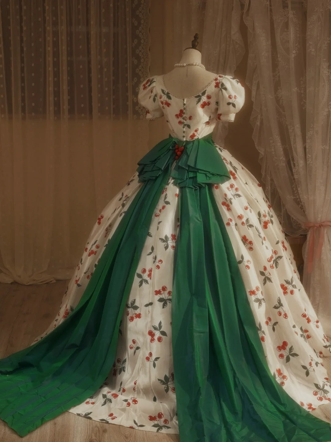 NiceVestidos -- Vintage Kleid Mädchen Prinzessin Kleid Satin Tüll 16 Jahre Alt Kleid NV5855