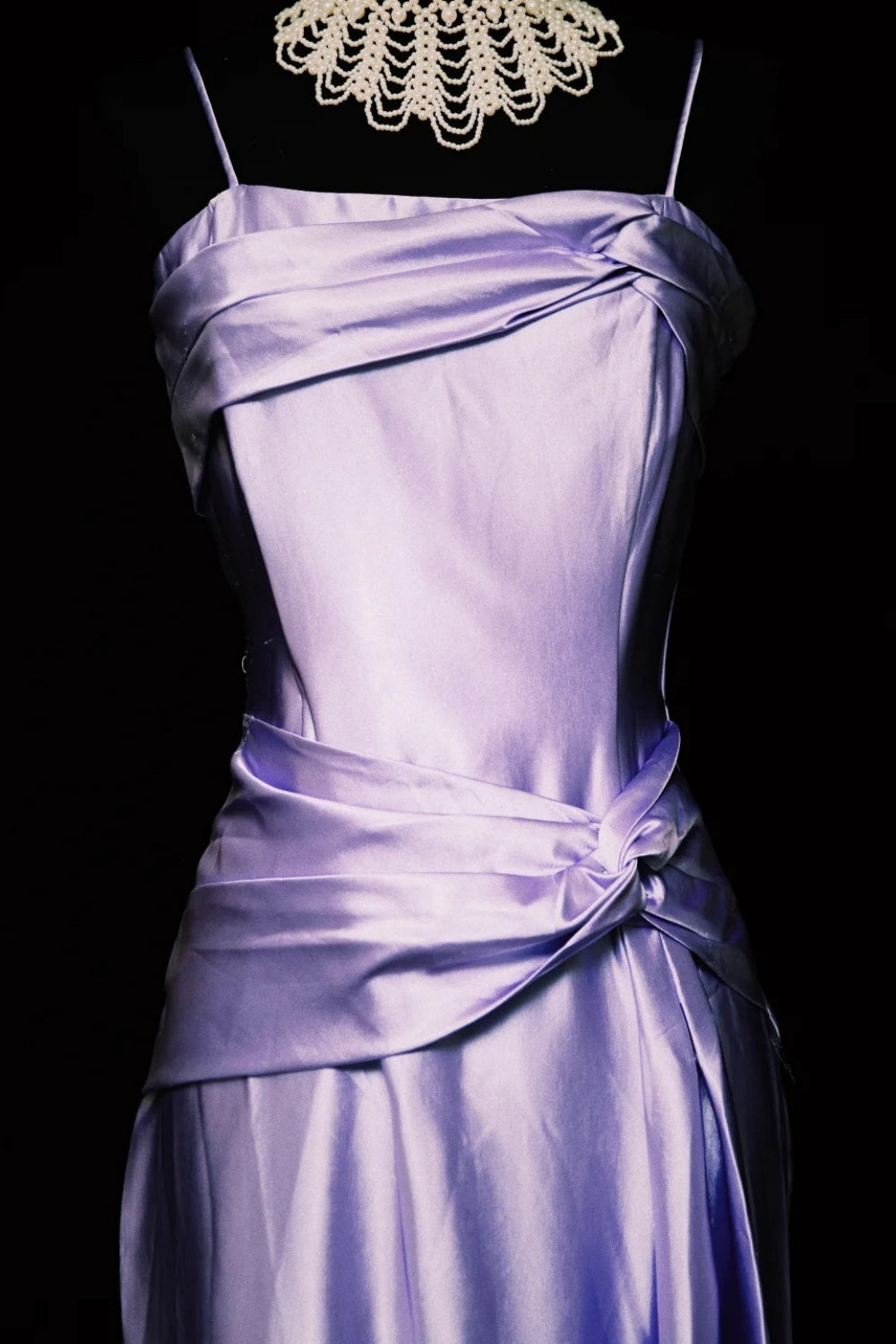 Vintage langes, elegantes Satinkleid in Lila NV6607