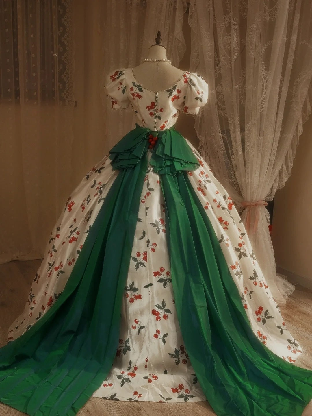 NiceVestidos -- Vintage Kleid Mädchen Prinzessin Kleid Satin Tüll 16 Jahre Alt Kleid NV5855