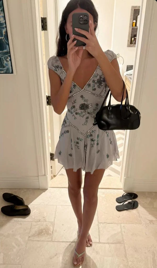 Light Grey V Neck Beaded Chiffon Fashion Short Homecoming Dress Summer Hoco Dress Birthday Outfit nv4473