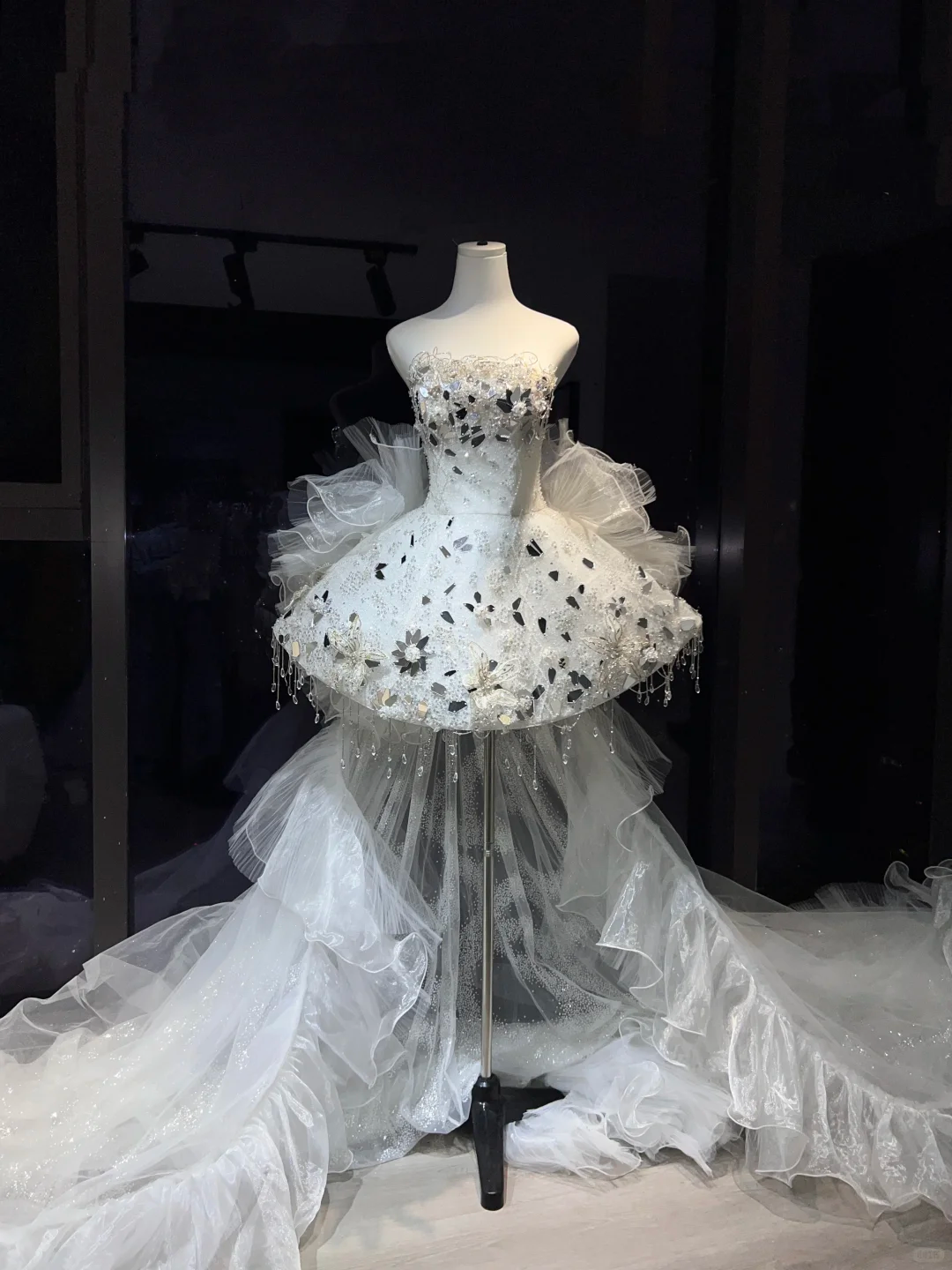 White Avant-Garde Ruffled Tulle Long Train Gown Strapless Rhinestone Crystal Prom Dress  NV7081