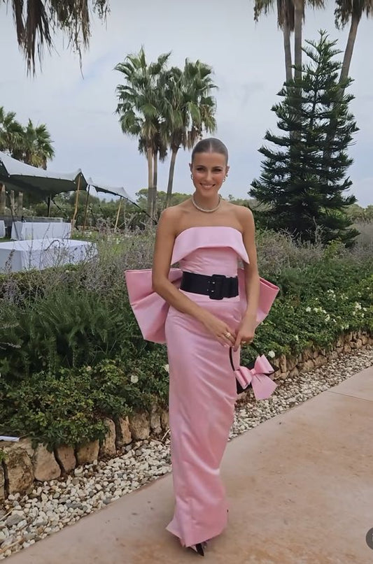 Robe de soirée longue en satin rose sans bretelles avec nœud nv2738