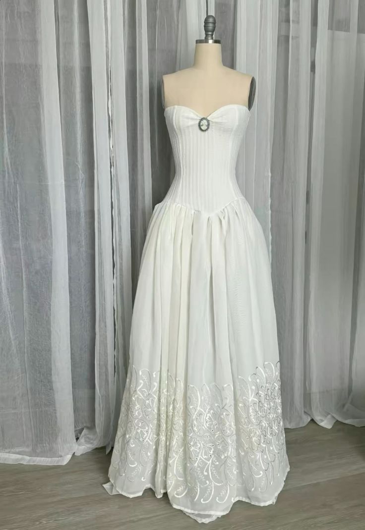 Robe de soirée longue en tulle et dentelle blanche vintage élégante nv2817