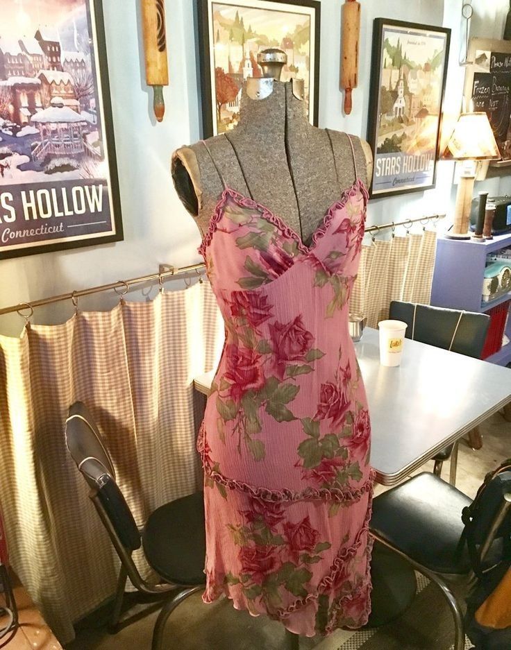 NiceVestidos--Pink Floral Short/Mid-Length Homecoming Dress NV5716