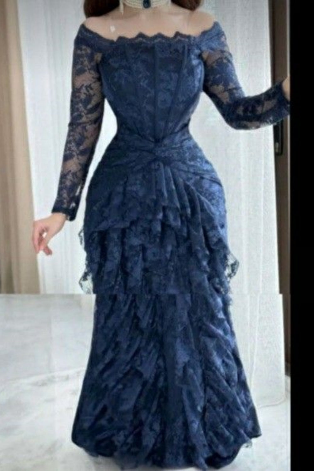 New Lace Fishtail Long-Sleeved Dress - Sexy And Mature Dress NV6329