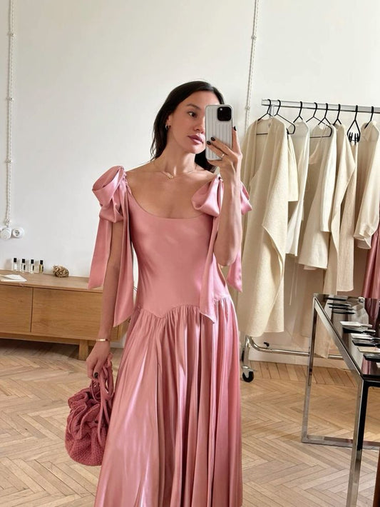 Robe de soirée longue rose à bretelles et nœud papillon nv3064