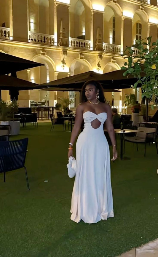 Robe de soirée longue blanche à épaules dénudées et ajourée nv2279