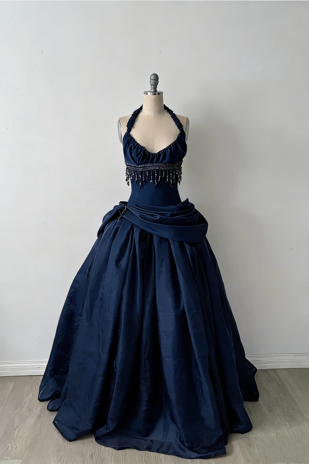 Halter Sleeveless Burgundy Satin Maxi Dress Luxury Elegant Tassel Waist Ball Gown for Gala Ball NV6299