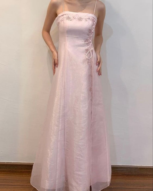 Robe de soirée longue en tulle à bretelles spaghetti rose nv2808