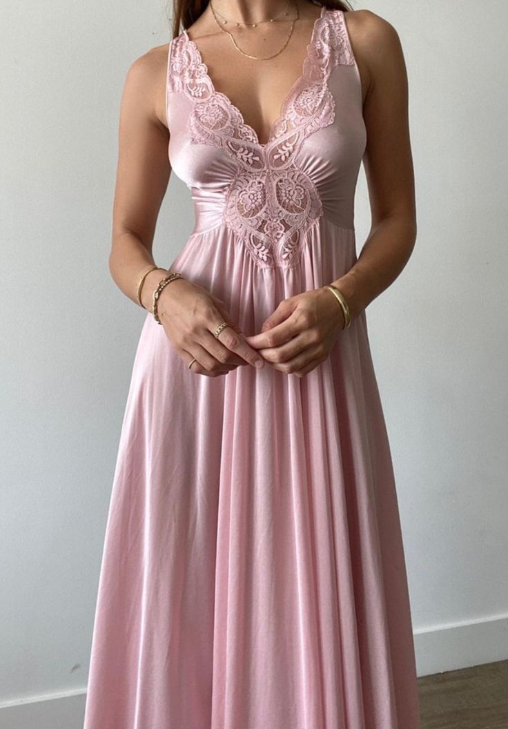 Pink Elegant Fashion Sweet Delicate Lace Long Satin Veil Ball Gown Evening Gown Party Gown Prom Gown Bridesmaid Dress nv3897