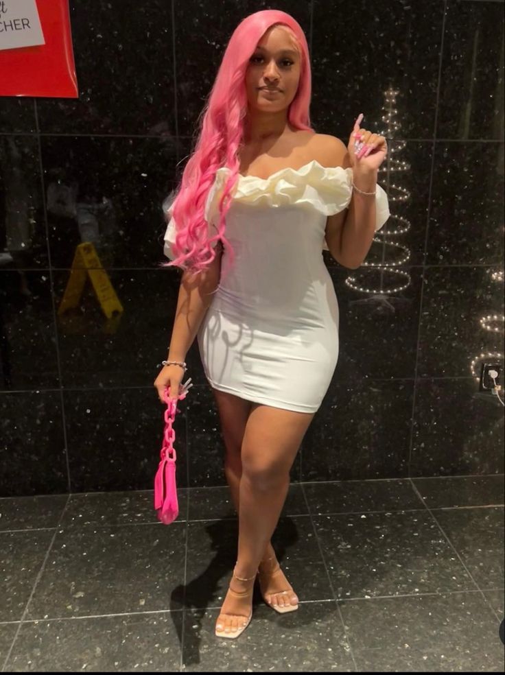 Elfenbeinfarbenes schulterfreies Rüschen-Geburtstagskleid, Cocktailkleid, Homecoming-Kleid, nv2118