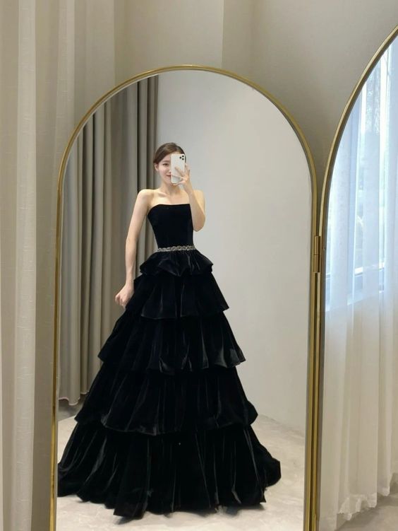Robe de soirée longue en velours noir chic à volants et épaules dénudées, robe de bal, robe de soirée nv2589