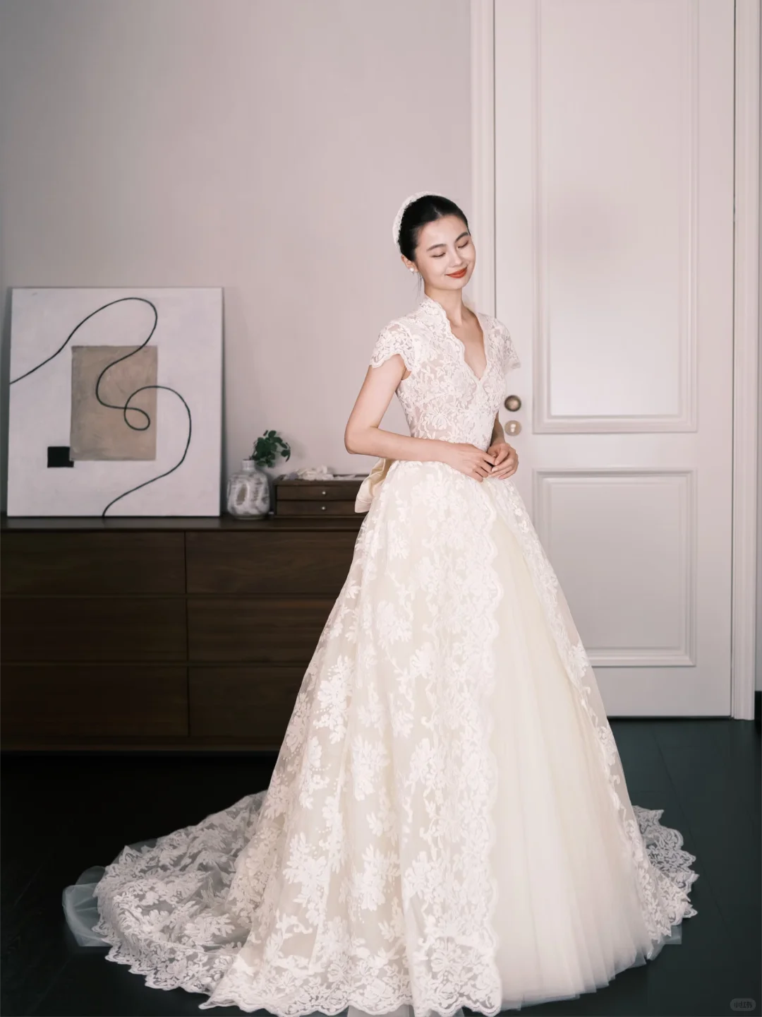 V Neck Cap Sleeve Lace Ballgown Wedding Dress, Ivory Vintage Bridal Gown  NV7288