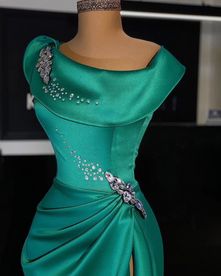 Grünes, wunderschönes, modisches, elegantes, exquisites Baoshi-Kleid mit Perlen, lang, Satin, bodenlang, mit Schlitz, sexy Ballkleid, Abendkleid, Geburtstagspartykleid, Ballkleid nv3947