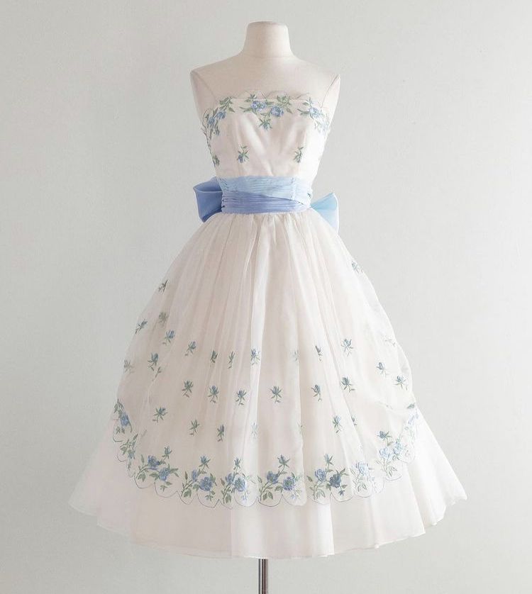 NiceVestidos-Sweet And Elegant Short Homecoming Dress Birthday Dress nv5522