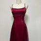 Robe de soirée élégante en satin rouge foncé bordeaux, style rétro, simple, brillante, exquise, à lacets, avec perles, longue, robe de bal, robe de soirée, robe de soirée nv3709