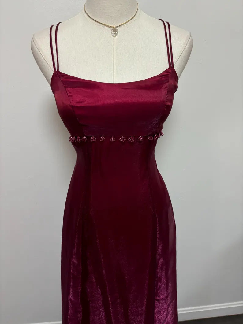 Robe de soirée élégante en satin rouge foncé bordeaux, style rétro, simple, brillante, exquise, à lacets, avec perles, longue, robe de bal, robe de soirée, robe de soirée nv3709