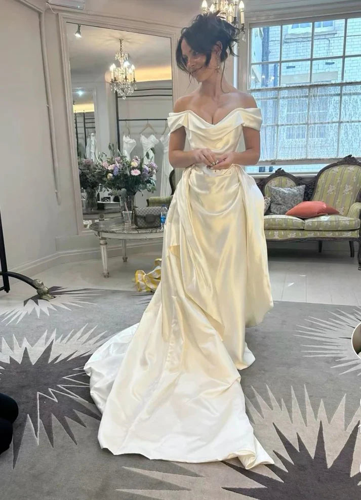 Robe de mariée longue en satin à épaules dénudées et coupe trapèze élégante nv2811