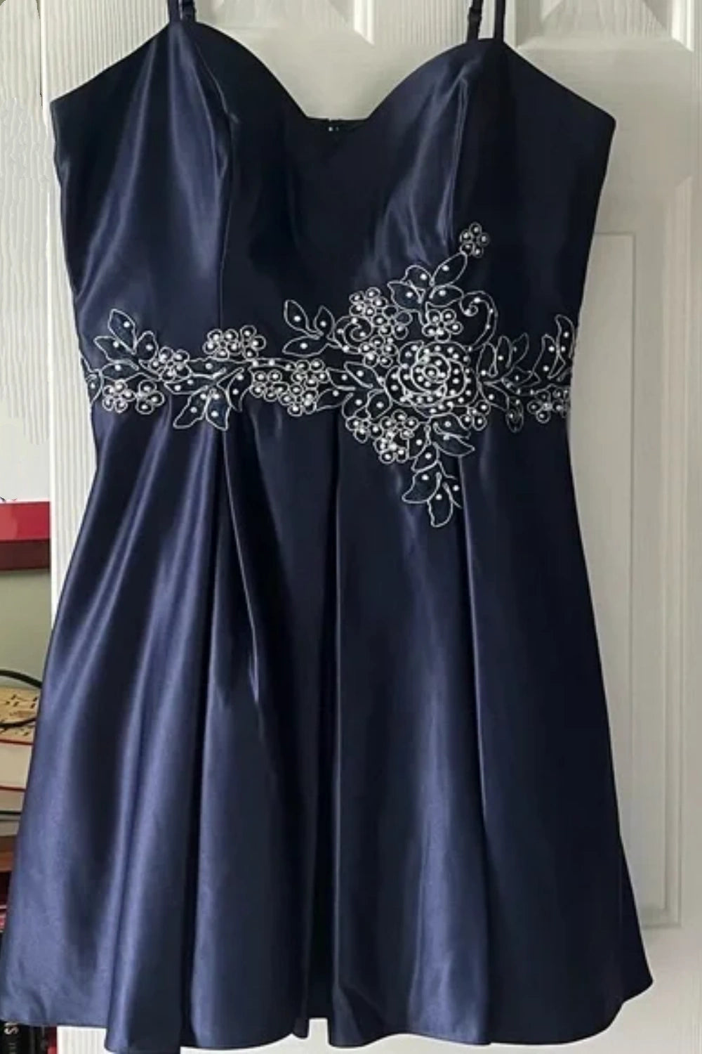 NiceVestidos-Navy Blue Delicate Floral Short Satin Homecoming Dress Nv5638