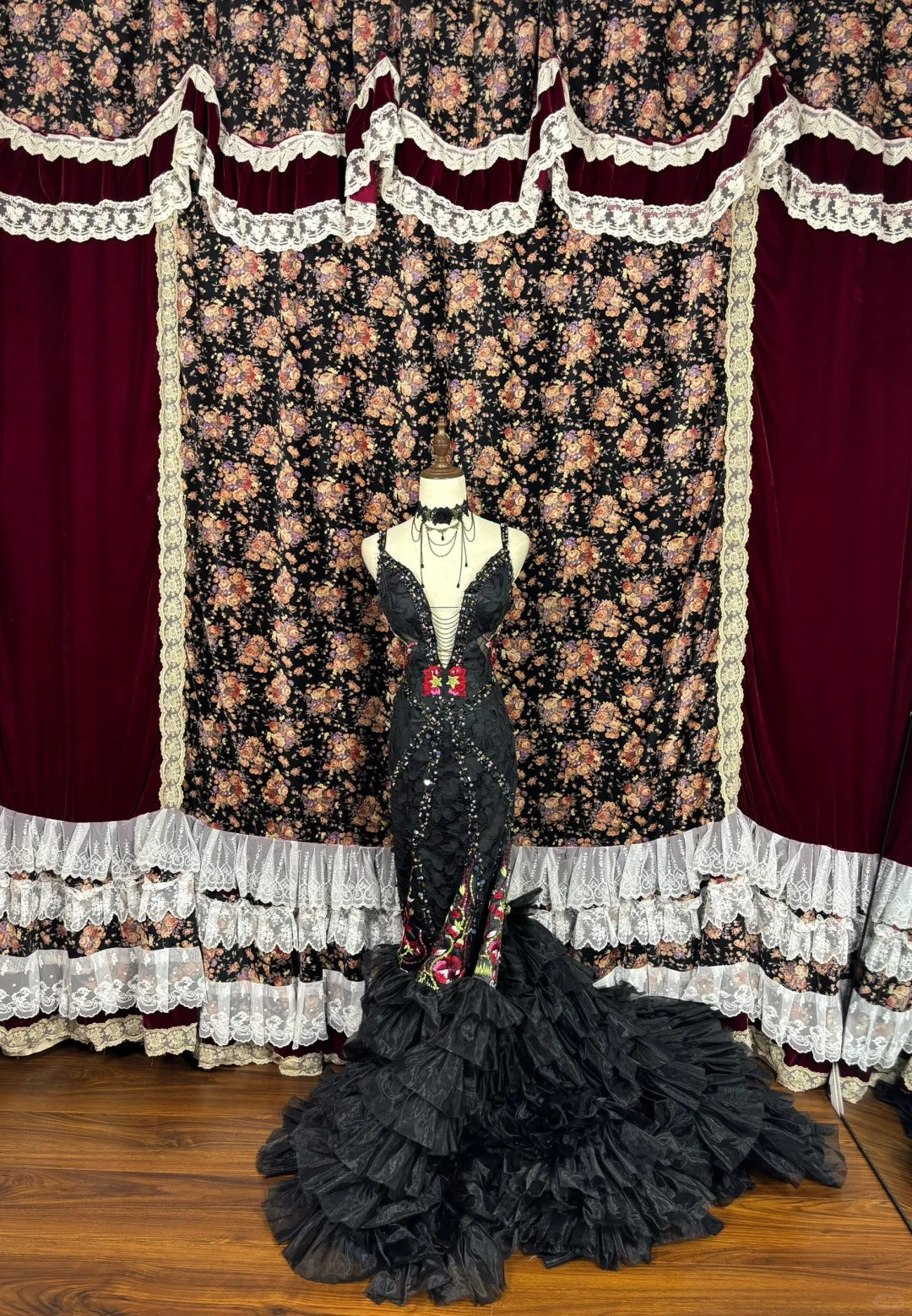 Black floral beaded long mermaid fishtail ball gown evening dress quinceanera dress nv4641