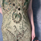 Ravissante robe de bal vintage longue et exquise, vert foncé, ornée de perles, nv5434