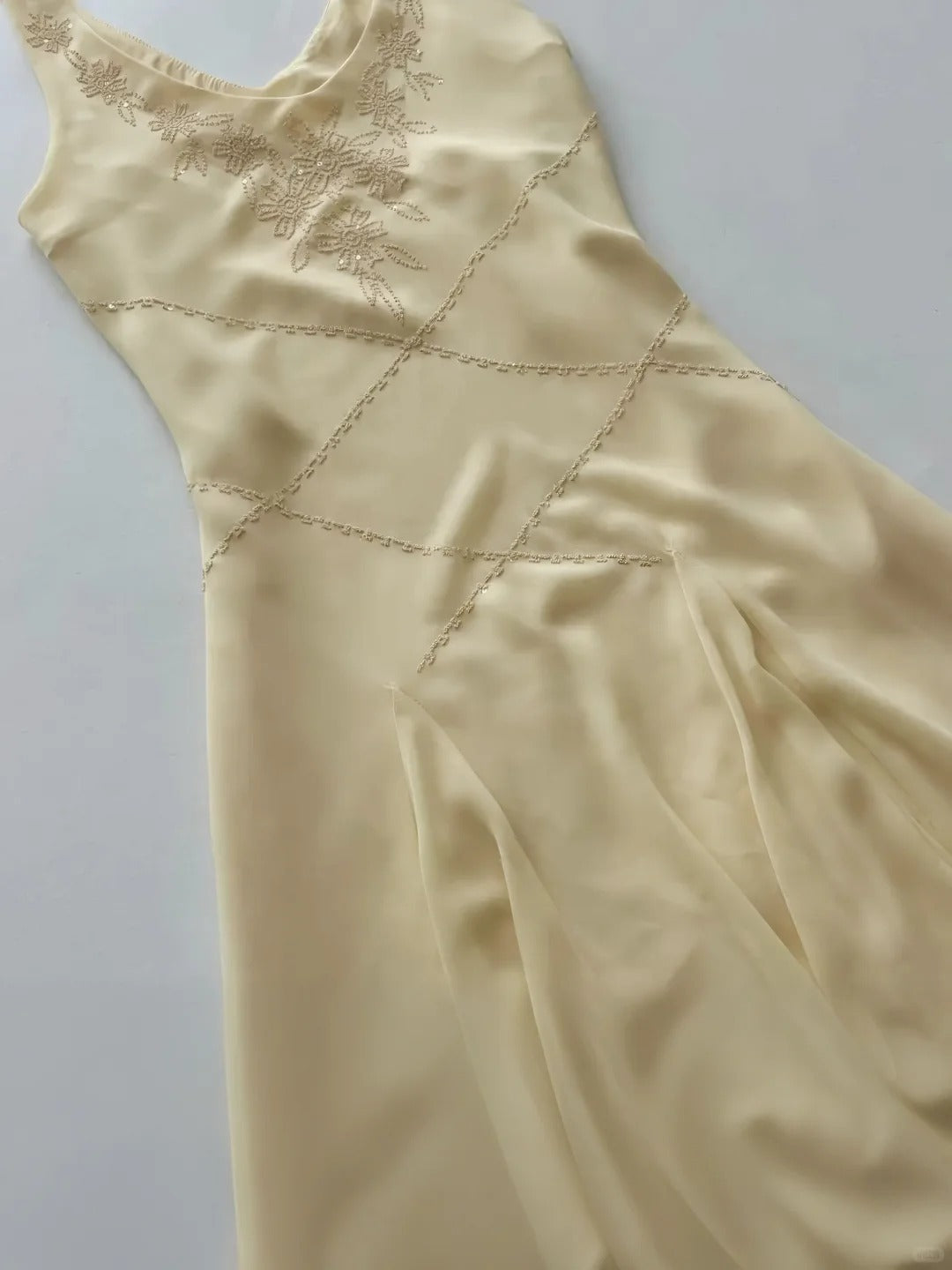 NiceVestidos--Short chiffon homecoming dress yellow exquisite floral beaded vest sleeveless dress vintage retro outfit girl dress NV5657