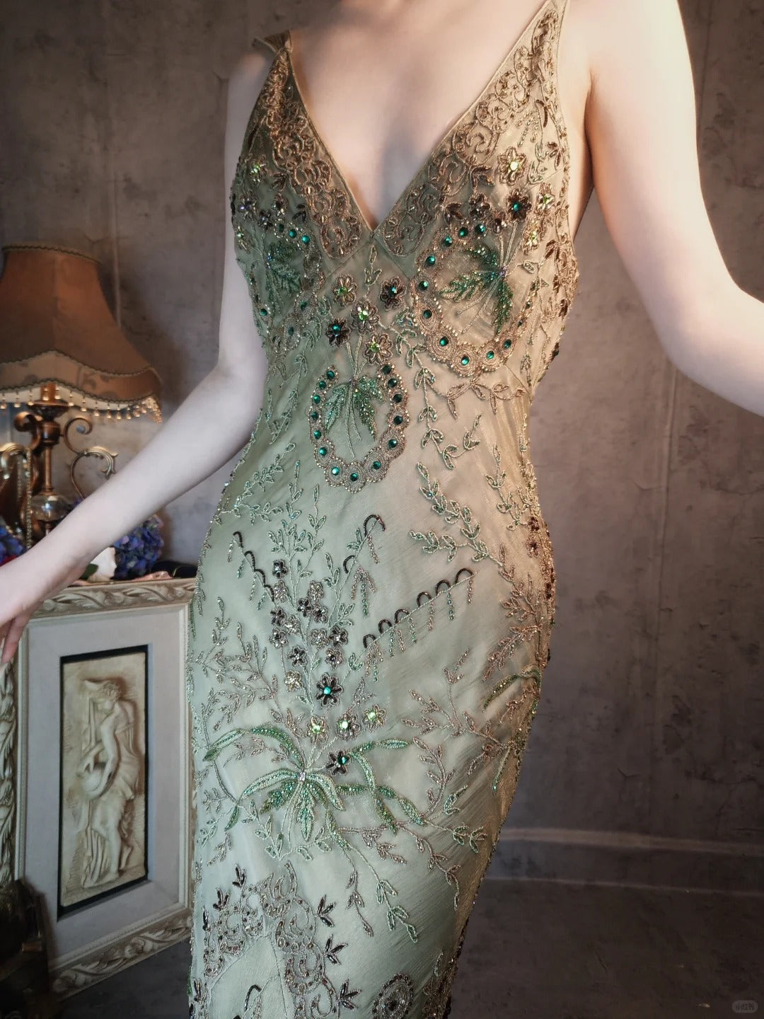 Ravissante robe de bal vintage longue et exquise, vert foncé, ornée de perles, nv5434