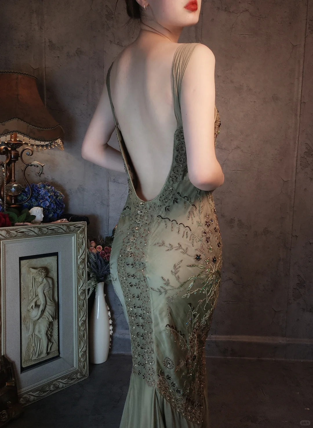 Ravissante robe de bal vintage longue et exquise, vert foncé, ornée de perles, nv5434