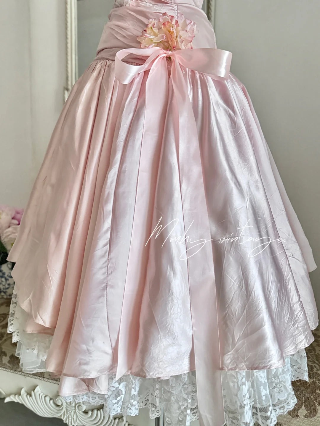 Pale Pink Retro Floral Elegant A-skirt Exquisite Sequin Midi/Short satin Homecoming Dress Prom Dress Evening Dress Birthday Party Dress Prom Dress Wedding Dress Quinceanera Dress nv4101