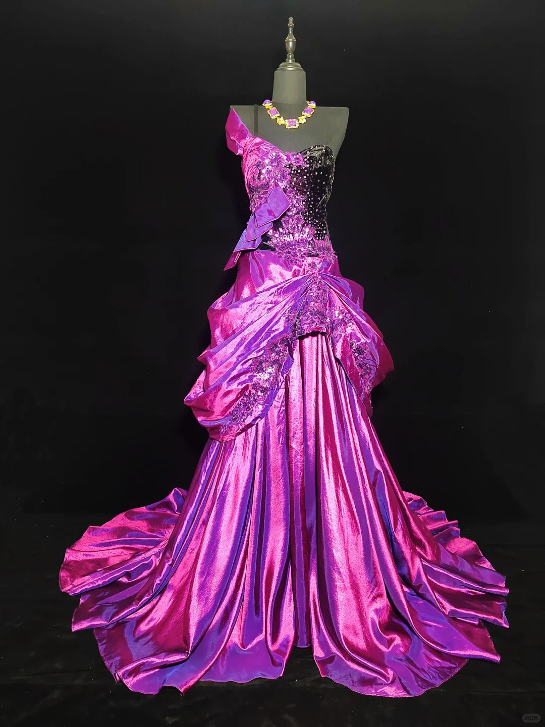 Purple exquisite beaded gorgeous vintage witch ball long ball gown nv5230