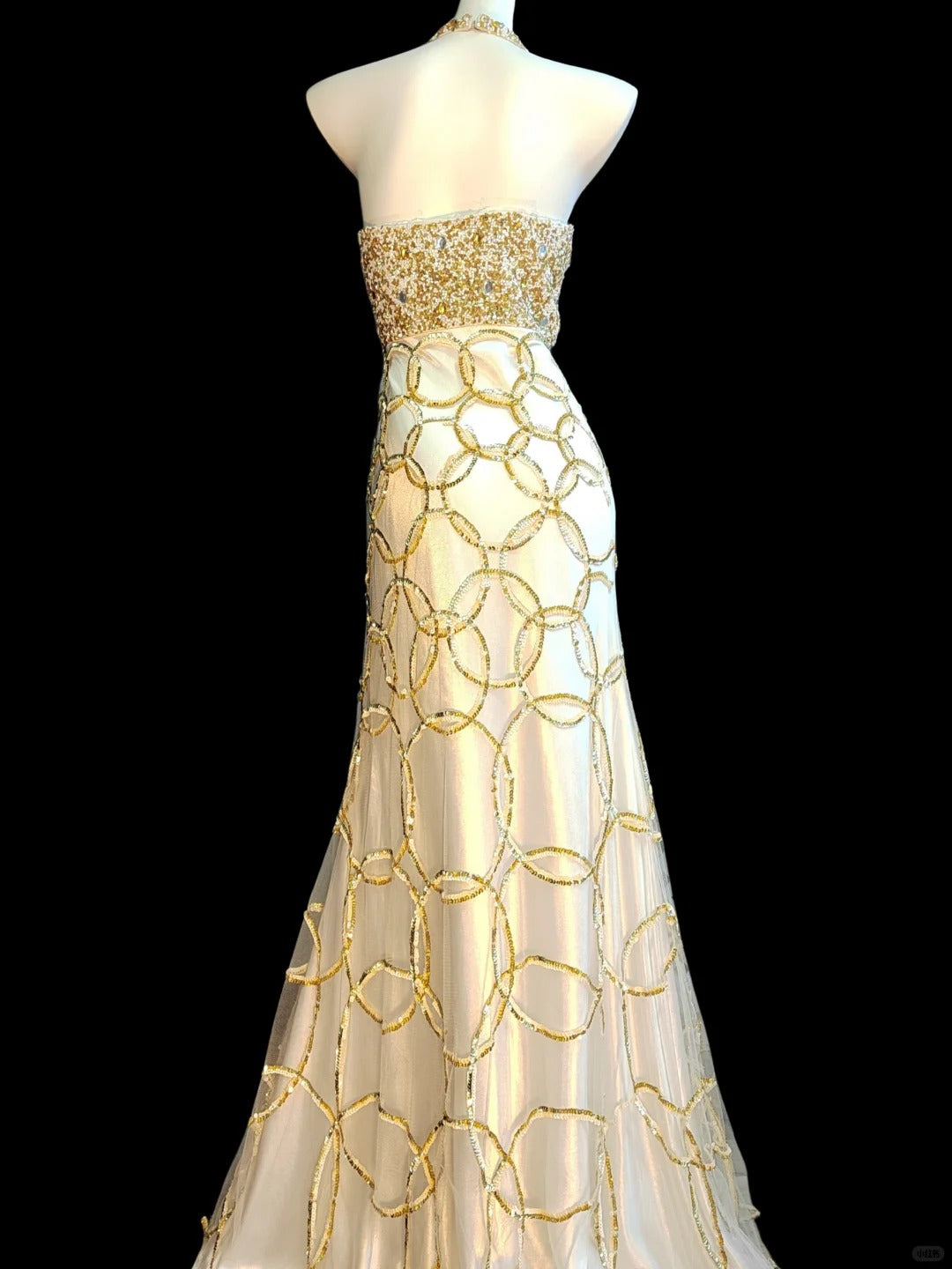 Elegantes, gelbes, langes Meerjungfrau-Ballkleid aus Satin mit Perlen, Abendkleid NV5227