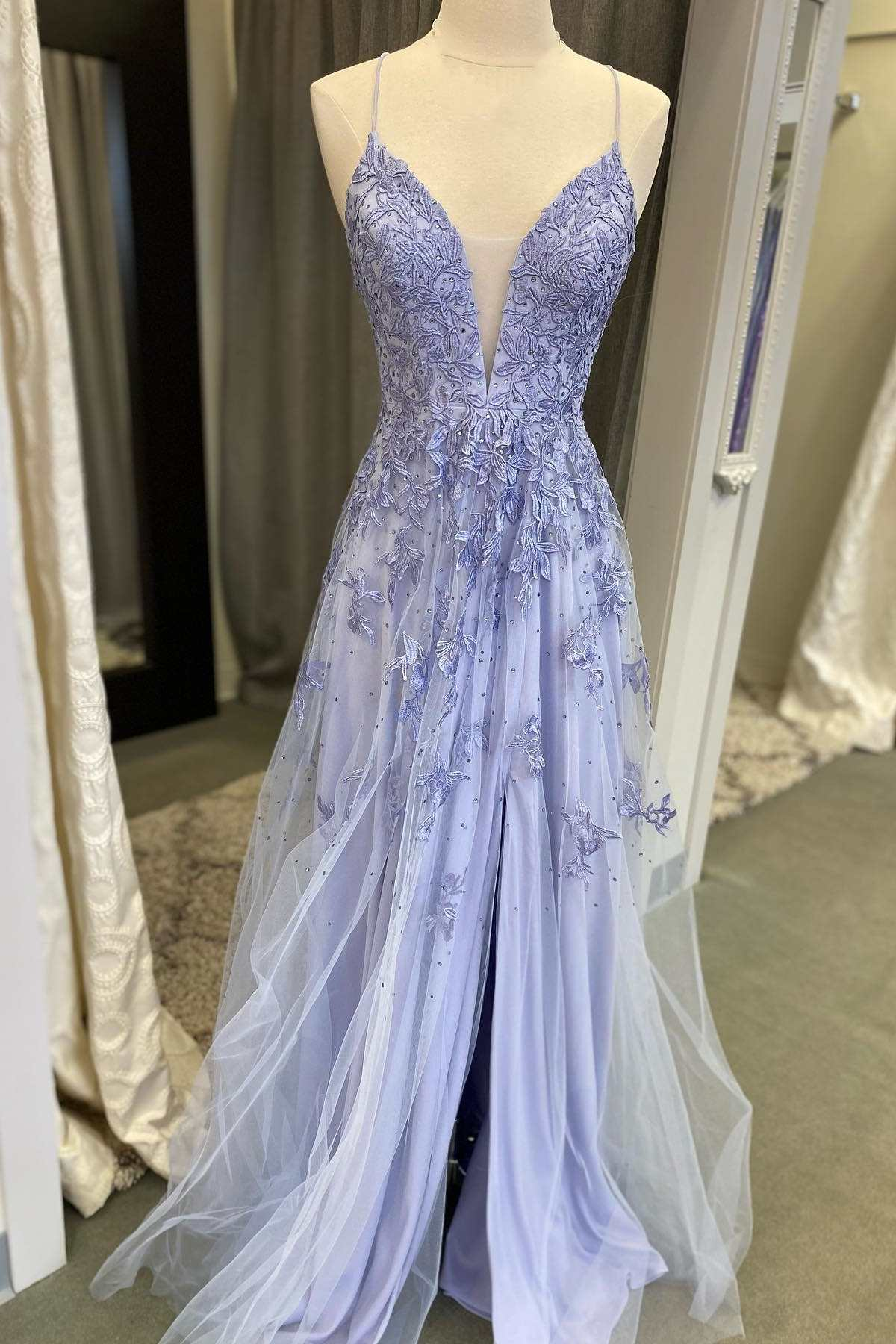 Lace Plunge V A-Line Prom Dress with Slit nv829