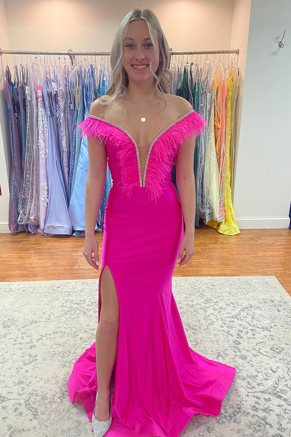 LONG MERMAID FEATHER OFF-THE-SHOULDER FUCHSIA PROM DRESS WITH SLIT nv968