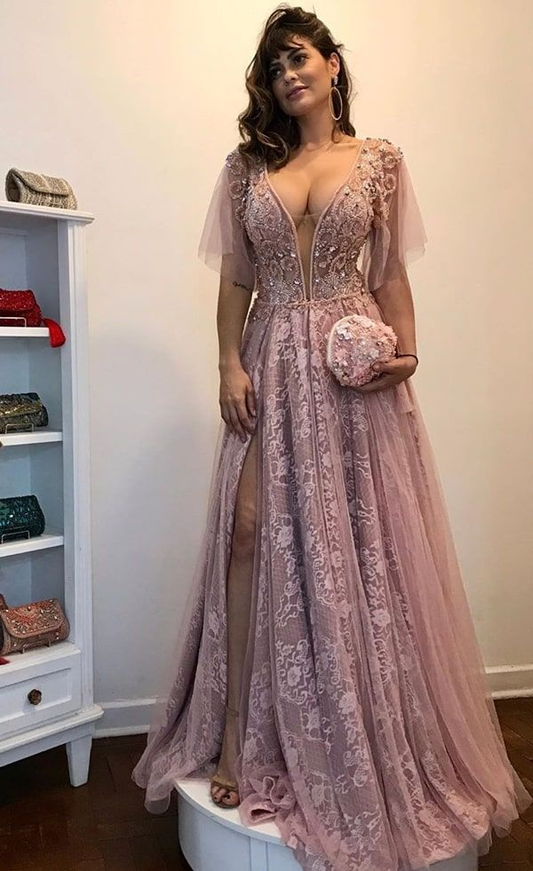 Robe de bal fourreau longue en dentelle rose à col en V profond nv521